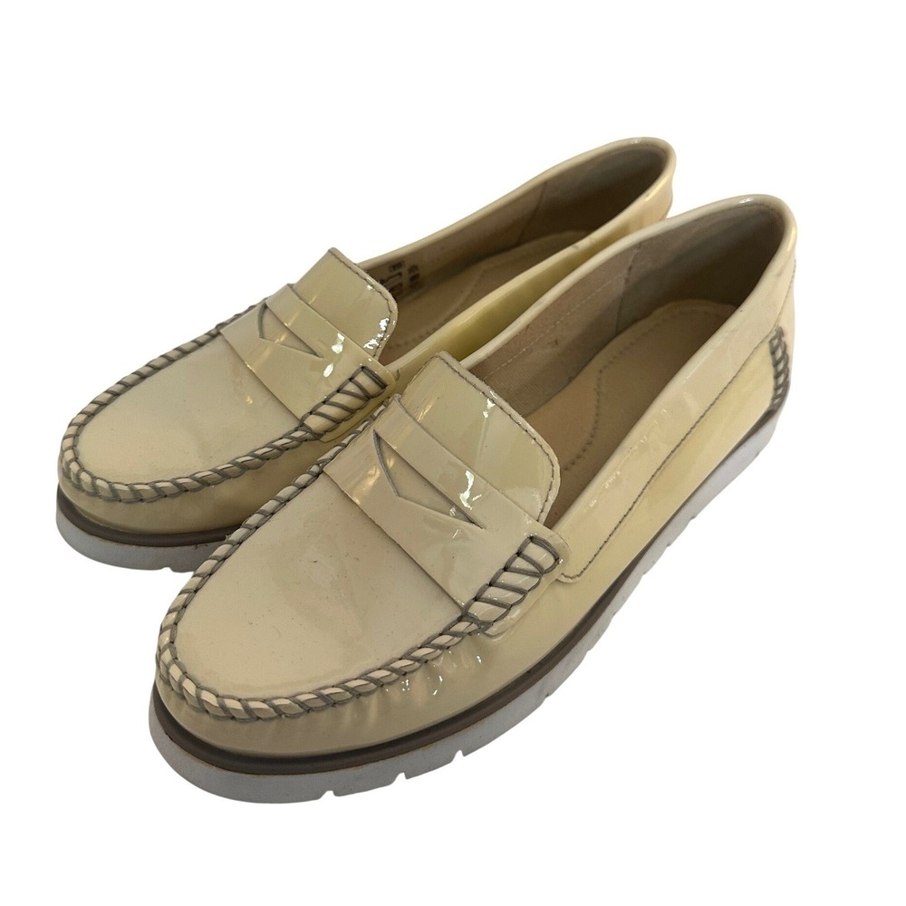 Geox Women's Cream Patent Leather Whipstitch Platform Penny Loafers Size